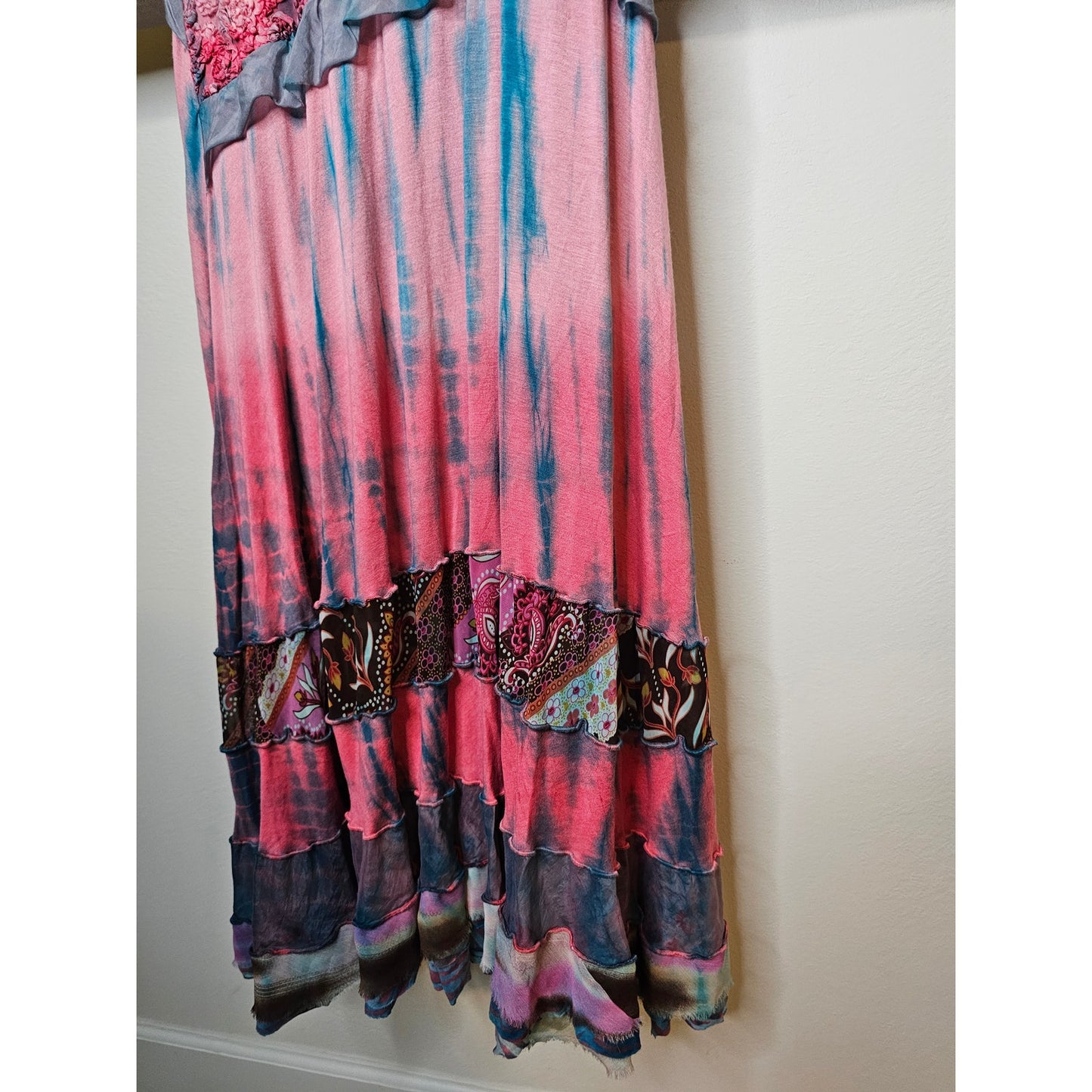 Boho Tie Dye Sleeveless Midi Dress With Layers of Detail Ladies size Medium