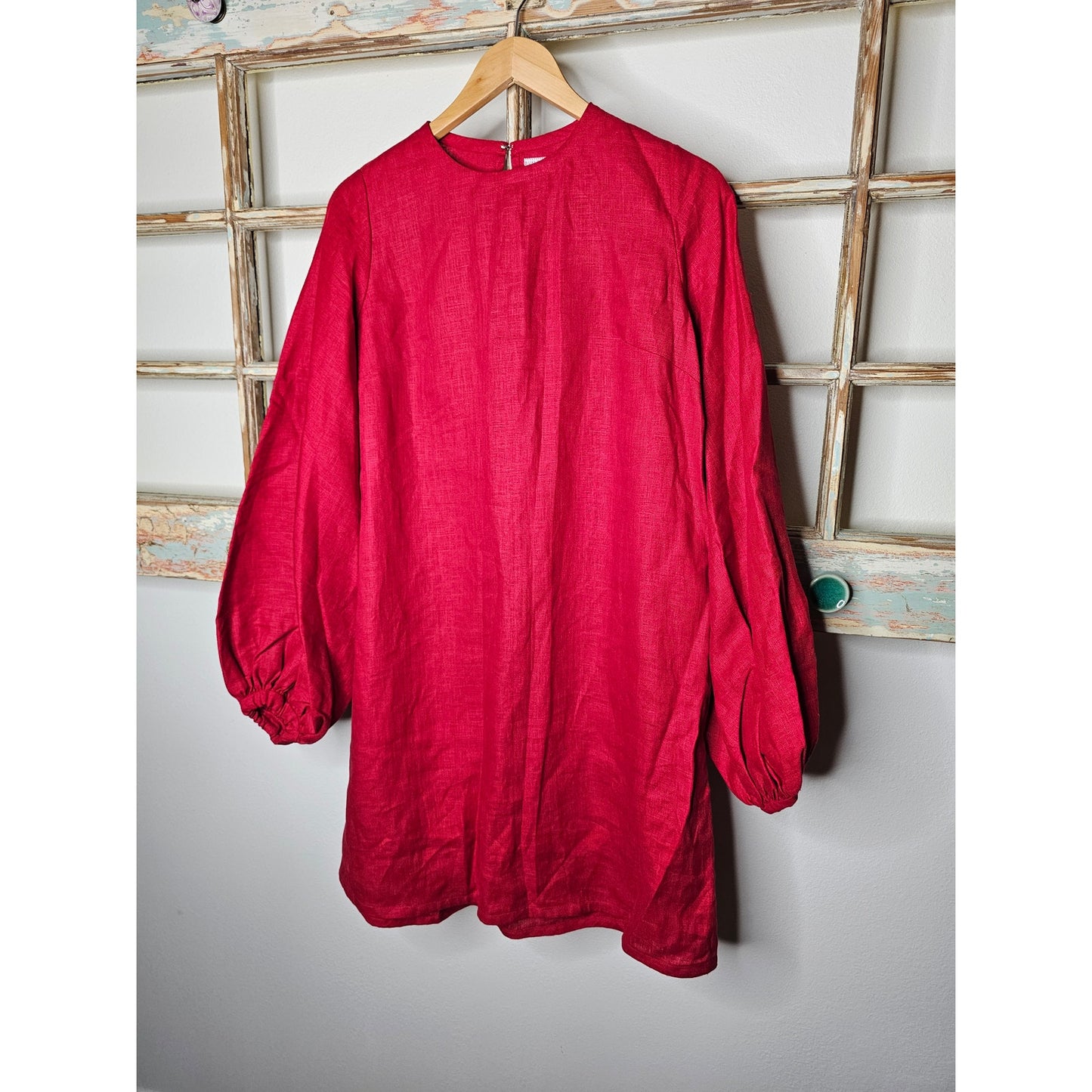 Red Linen knee length dress / Puff sleeves Ladies size ladies Medium