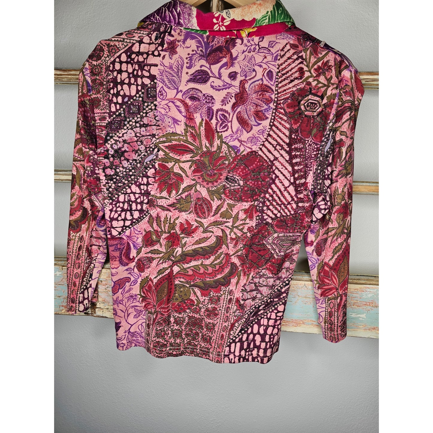 PatchWork Pattern shirt with sequence V- neck ladies size small