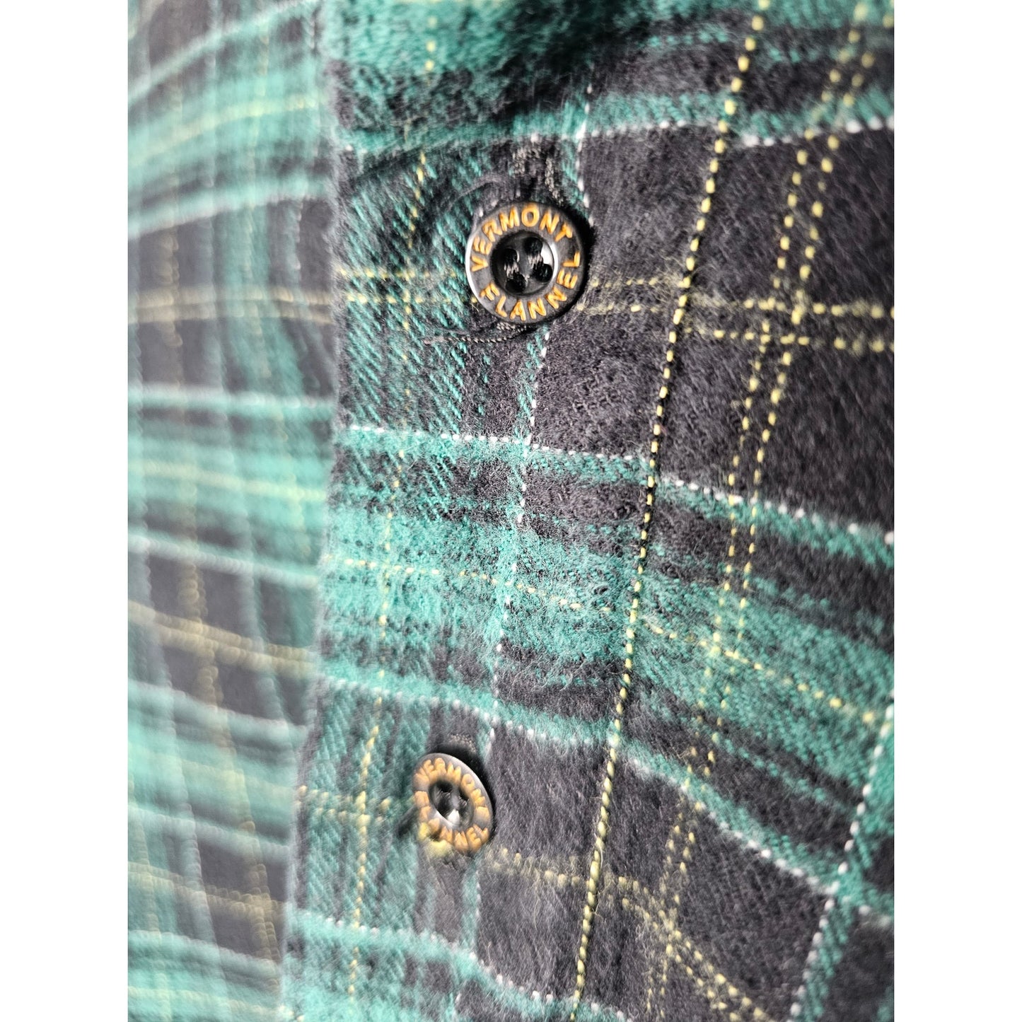 Vermont Flannel Company Black/Turquoise Pullover Long Sleeve Size Small