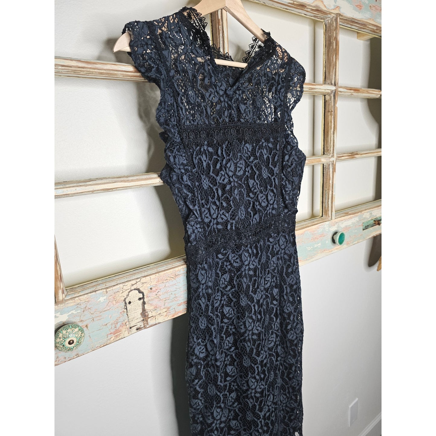 Zara lace Contrasting Dress Sleeveless Midi Length Ladies size Small