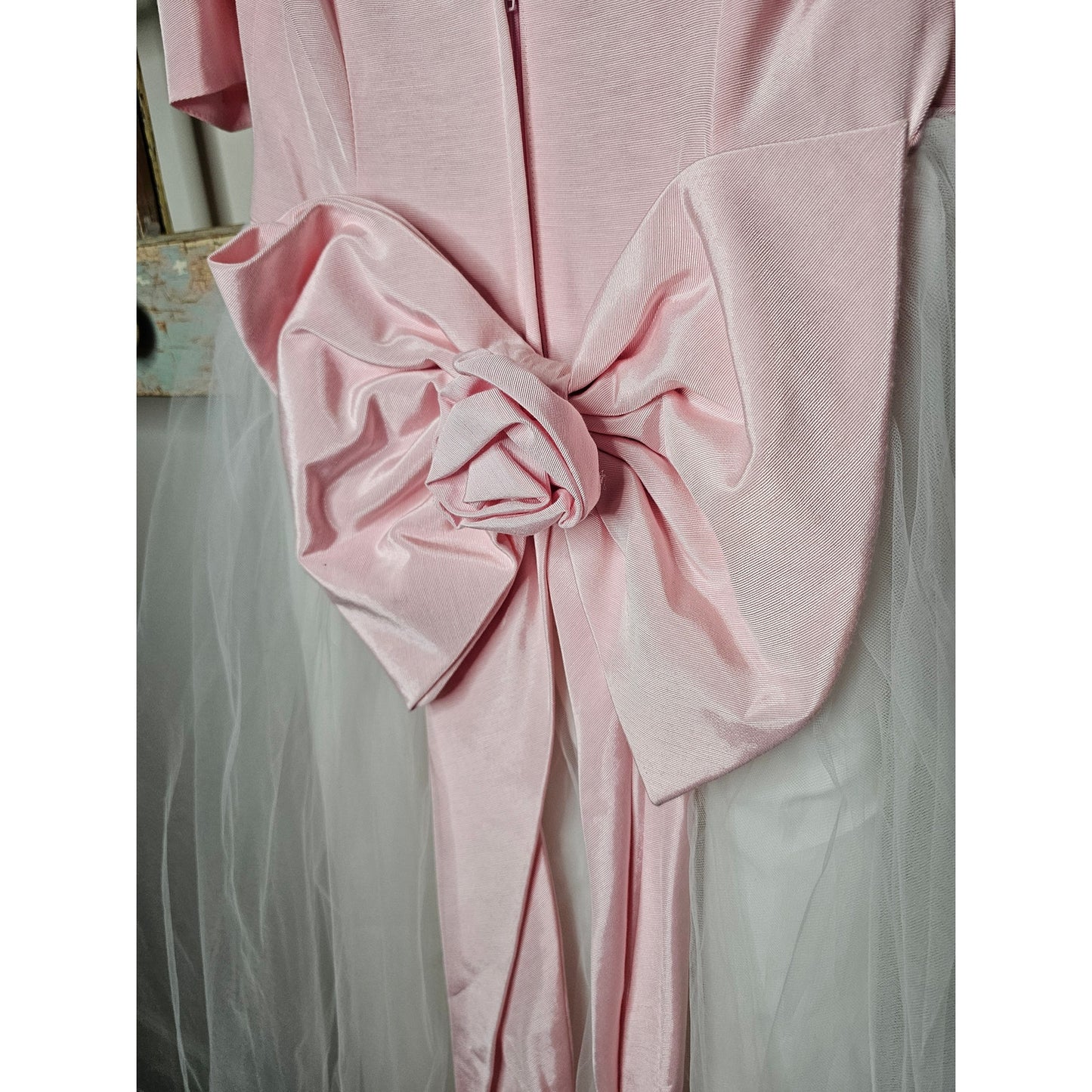 Vintage 80's Pink Princess Dress Open Back Bow Ladies size Medium