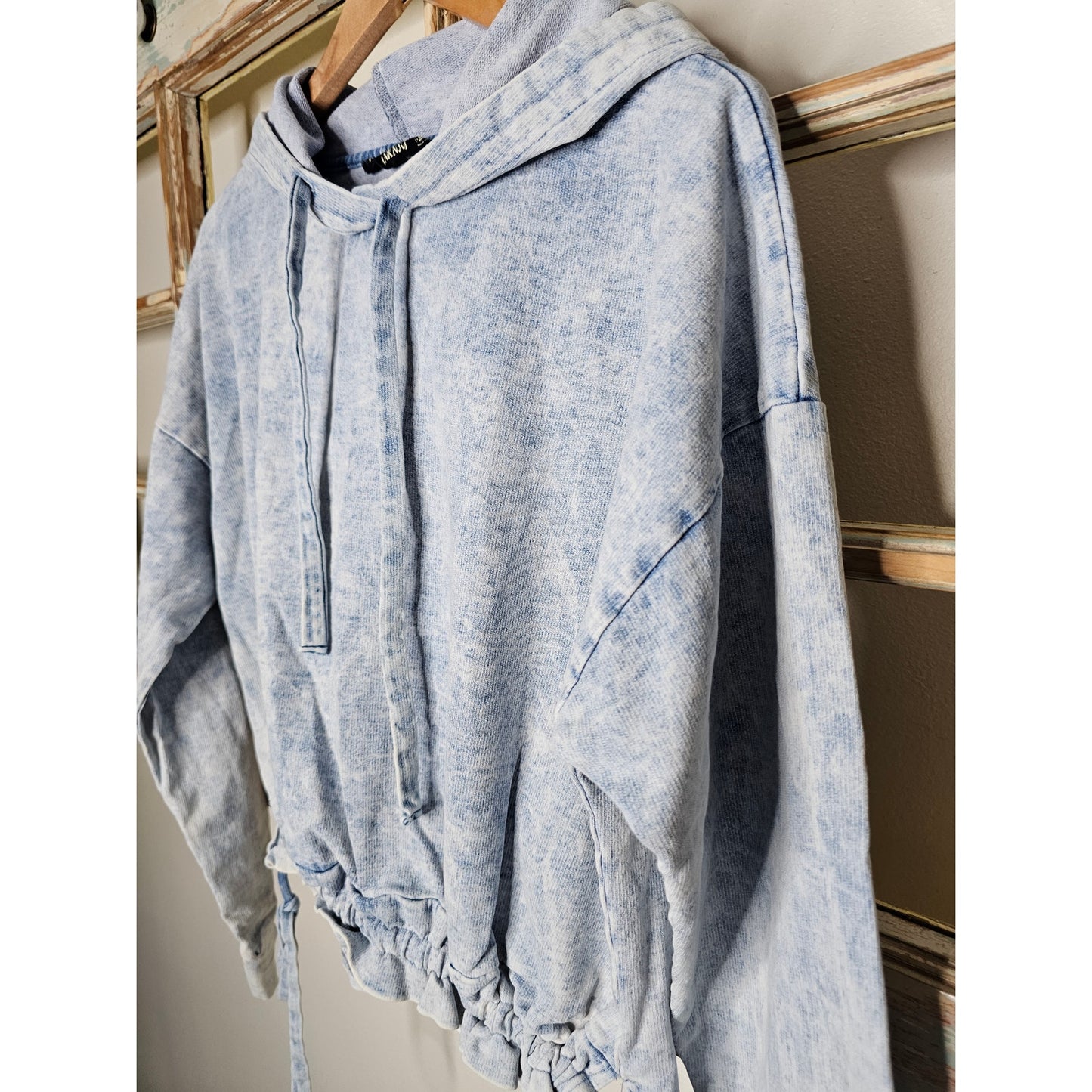 Blank NYC Acid Wash Retro Vibe Hooded Drawstring Sweatshirt Size Medium