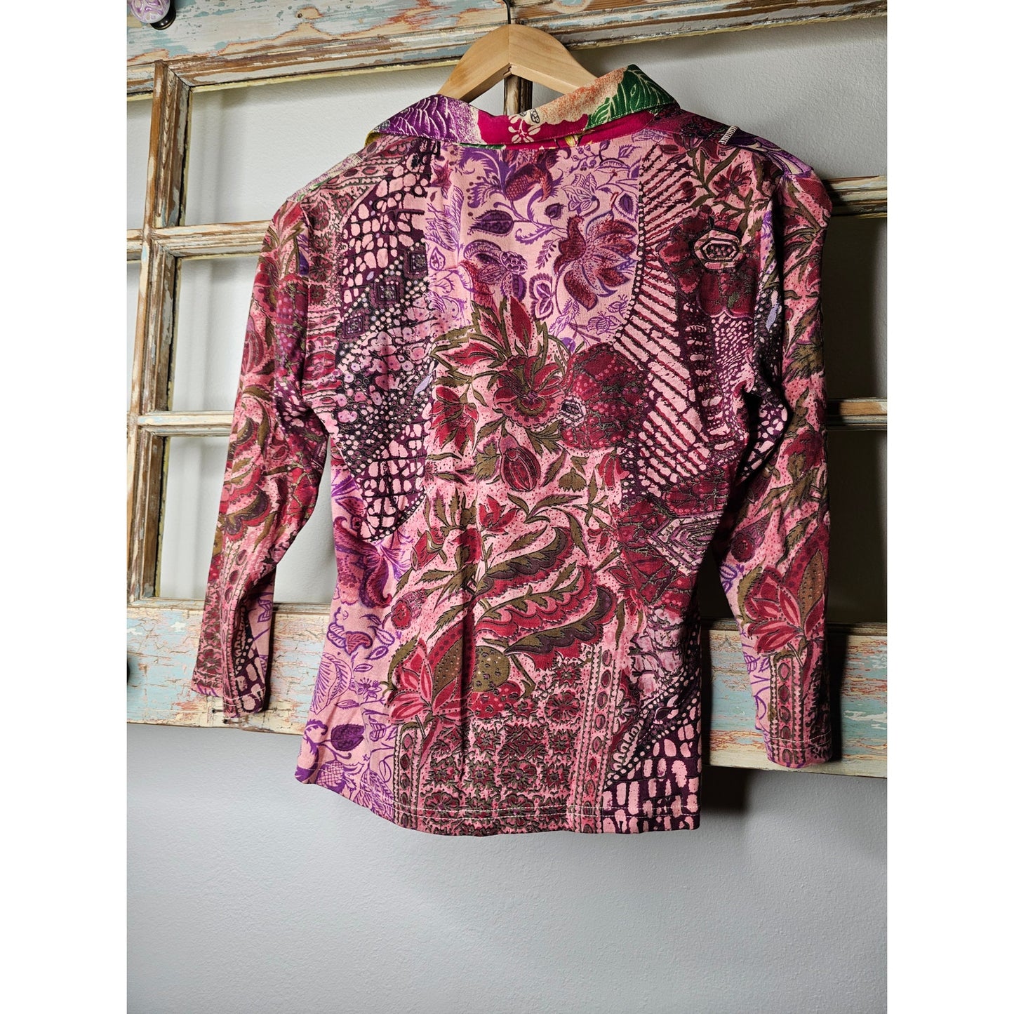 PatchWork Pattern shirt with sequence V- neck ladies size small