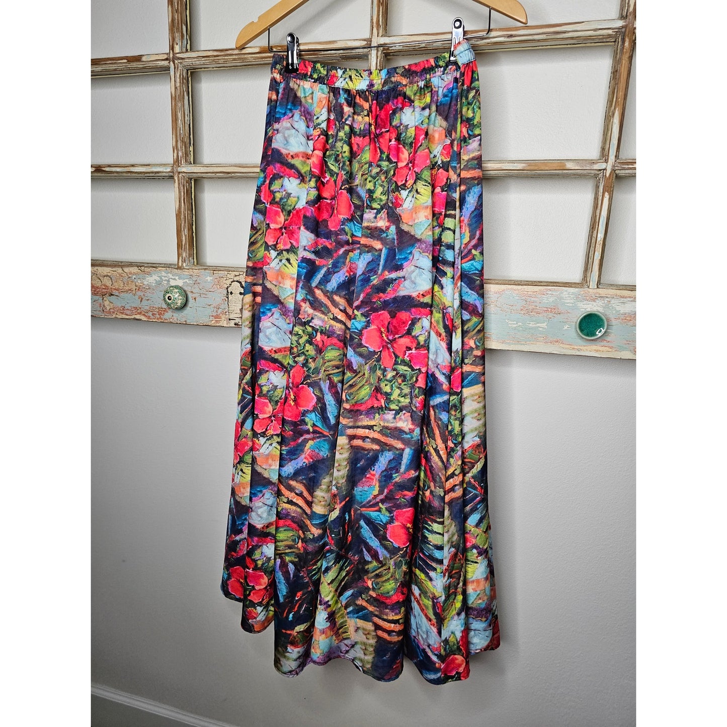 Christian Siriano NY Colorful Floral Full Maxi Skirt Ladies size Small