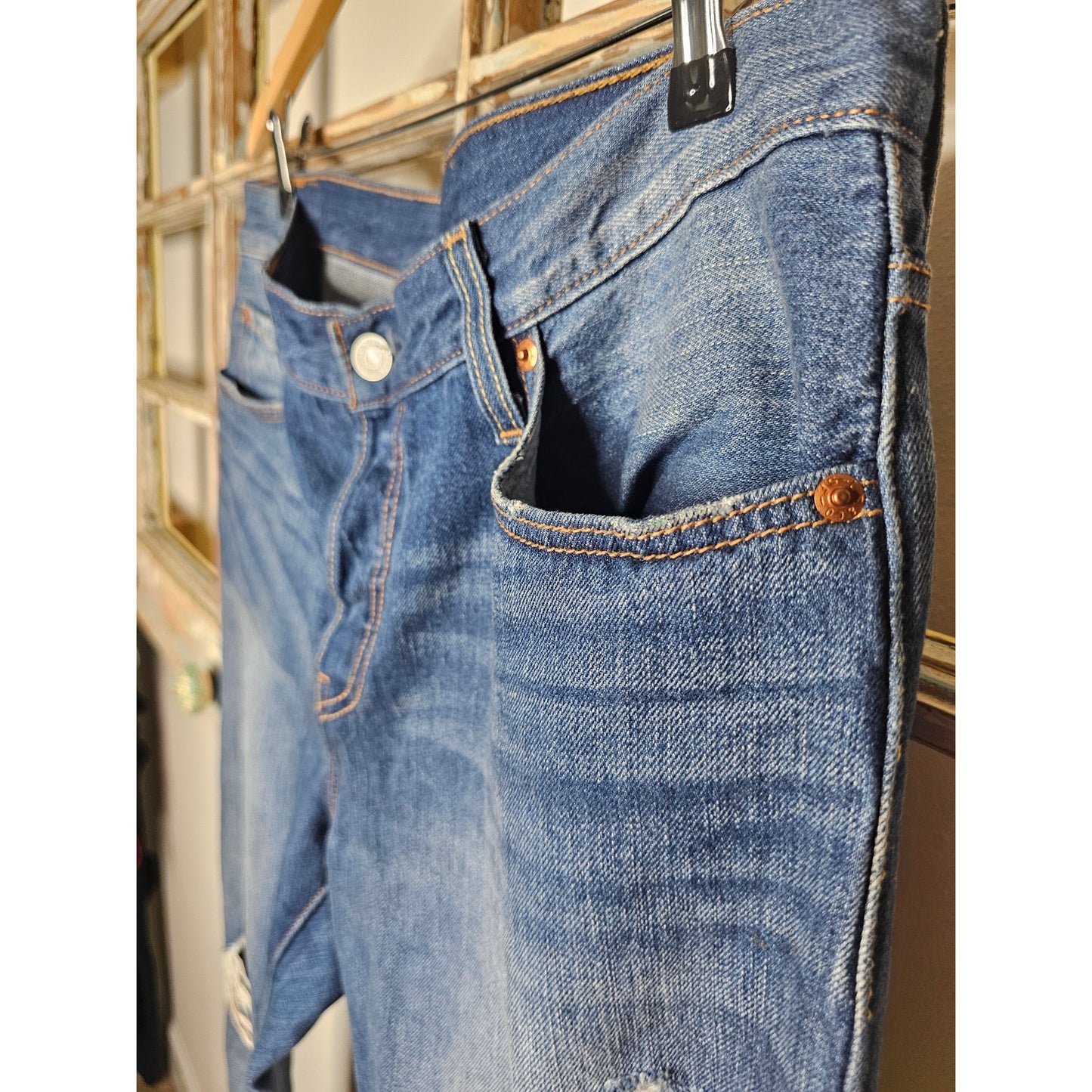 Levi's 501 Buttonfly Med Wash Distressed Ladies size 29 Jeans
