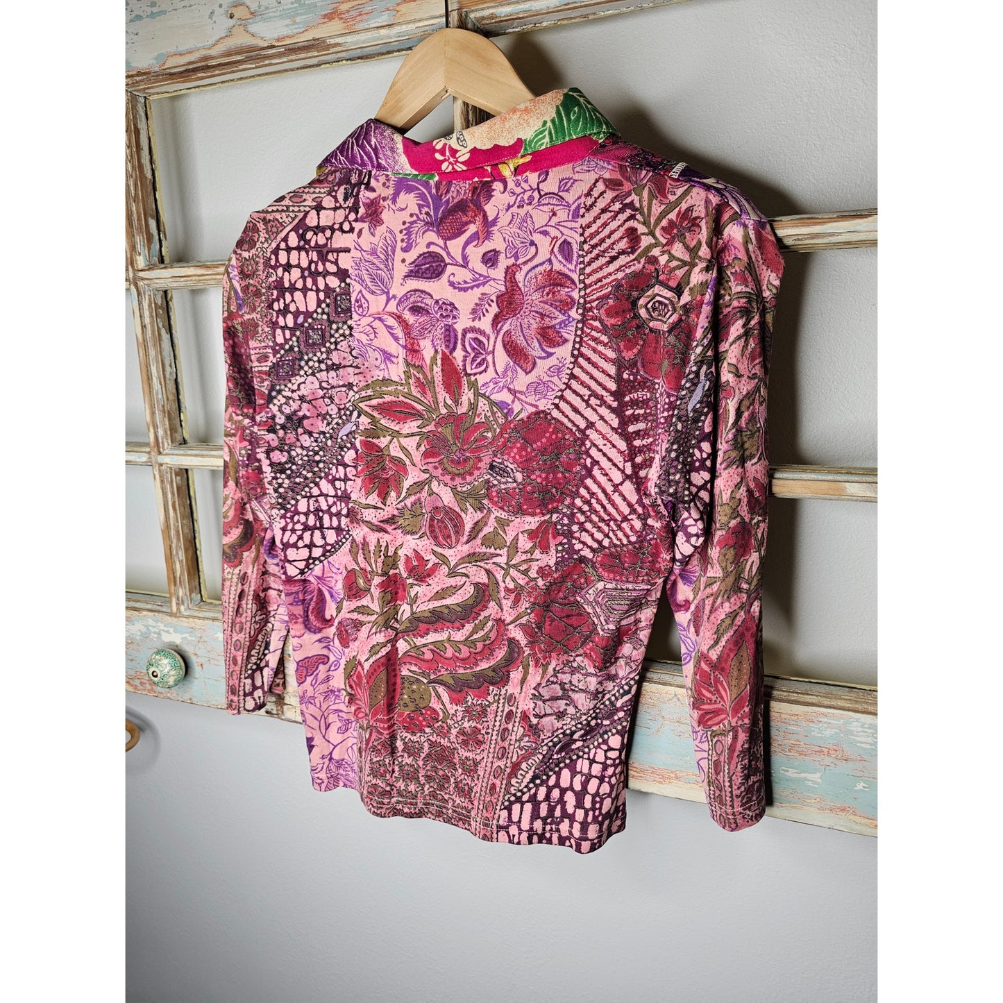 PatchWork Pattern shirt with sequence V- neck ladies size small