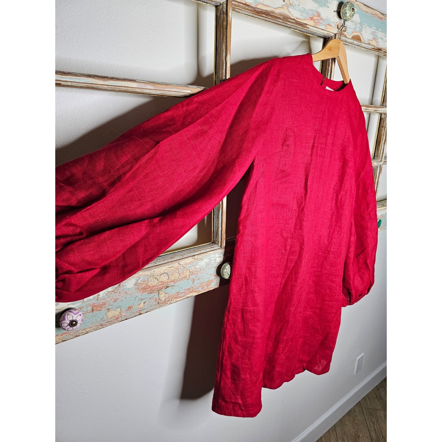 Red Linen knee length dress / Puff sleeves Ladies size ladies Medium