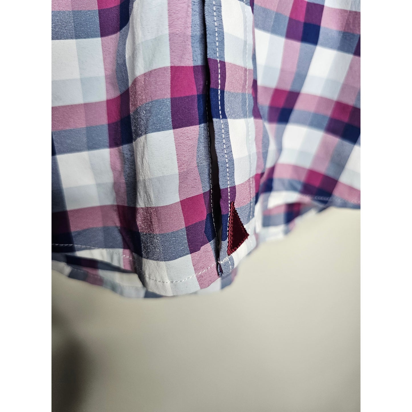 Untuckit Slim Fit Longsleeve Gingham Button Up Men's Size Small