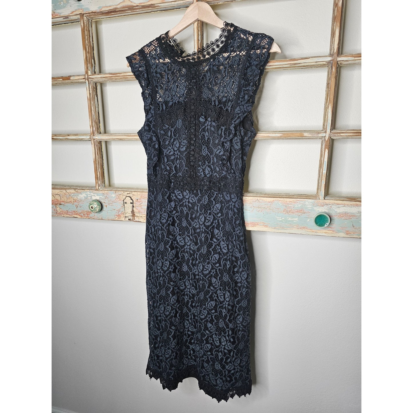 Zara lace Contrasting Dress Sleeveless Midi Length Ladies size Small