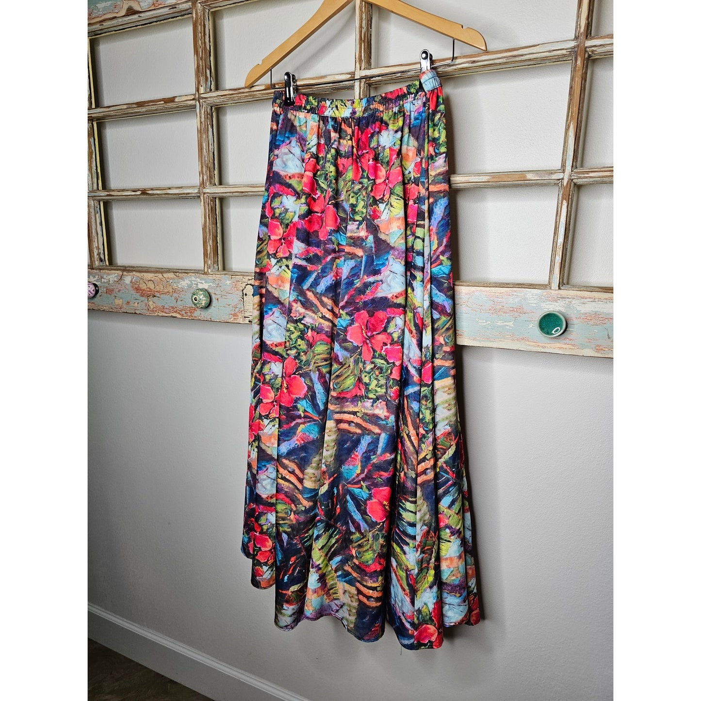 Christian Siriano NY Colorful Floral Full Maxi Skirt Ladies size Small