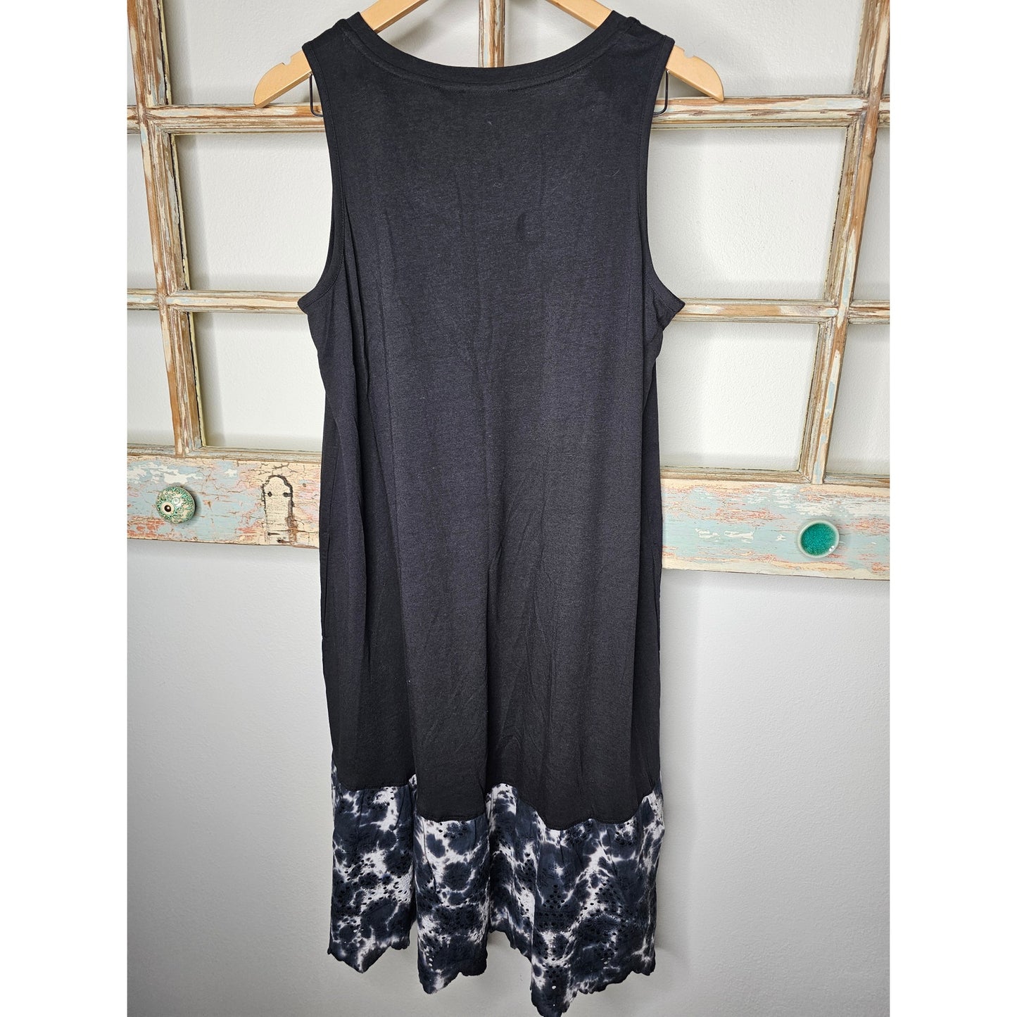 LOGO Lori Goldstein Black and Tan Sleeveless Midi Dress W/ Tie Dye size Medium