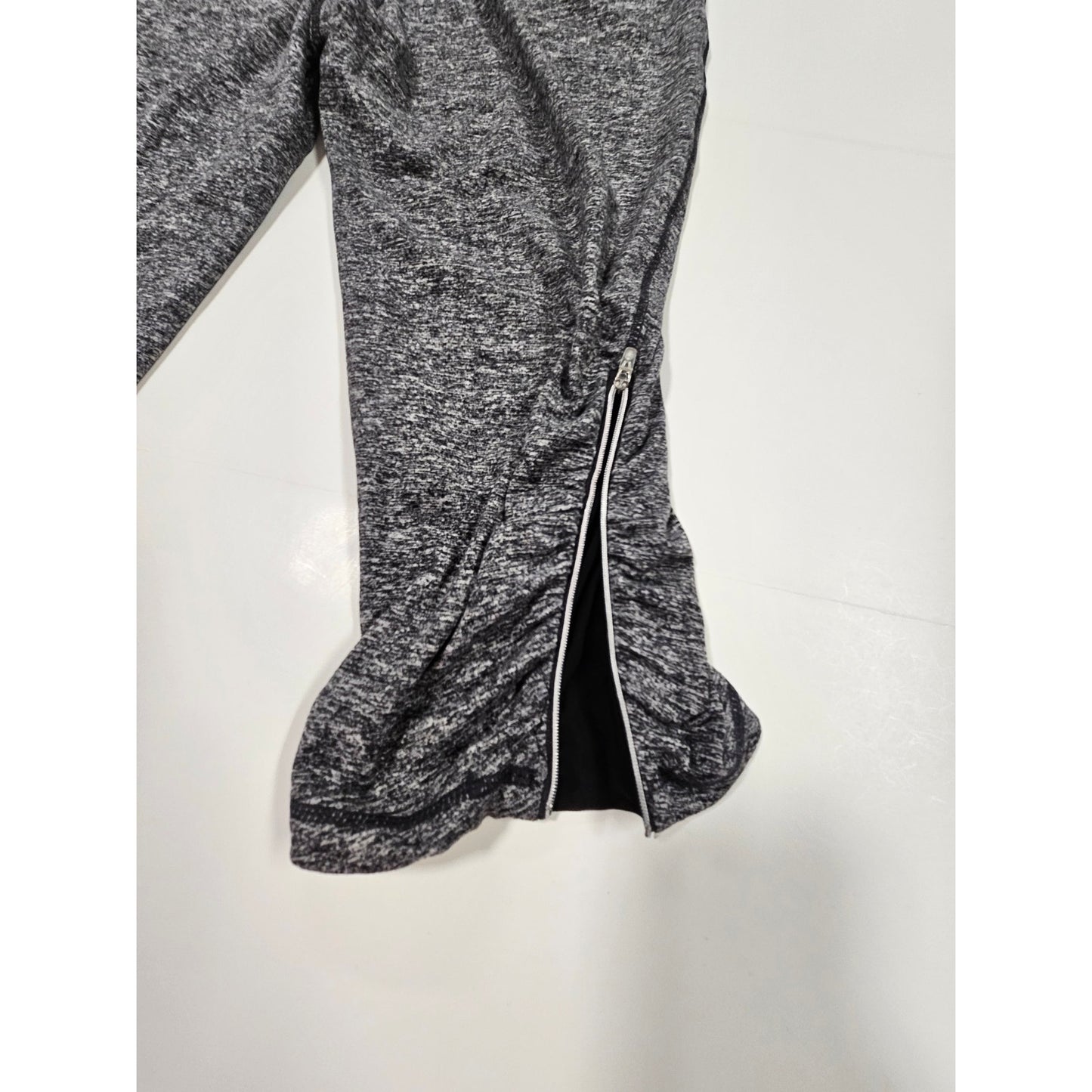 NWT Tangerine Capri Leggings Marled black ladies size XXL