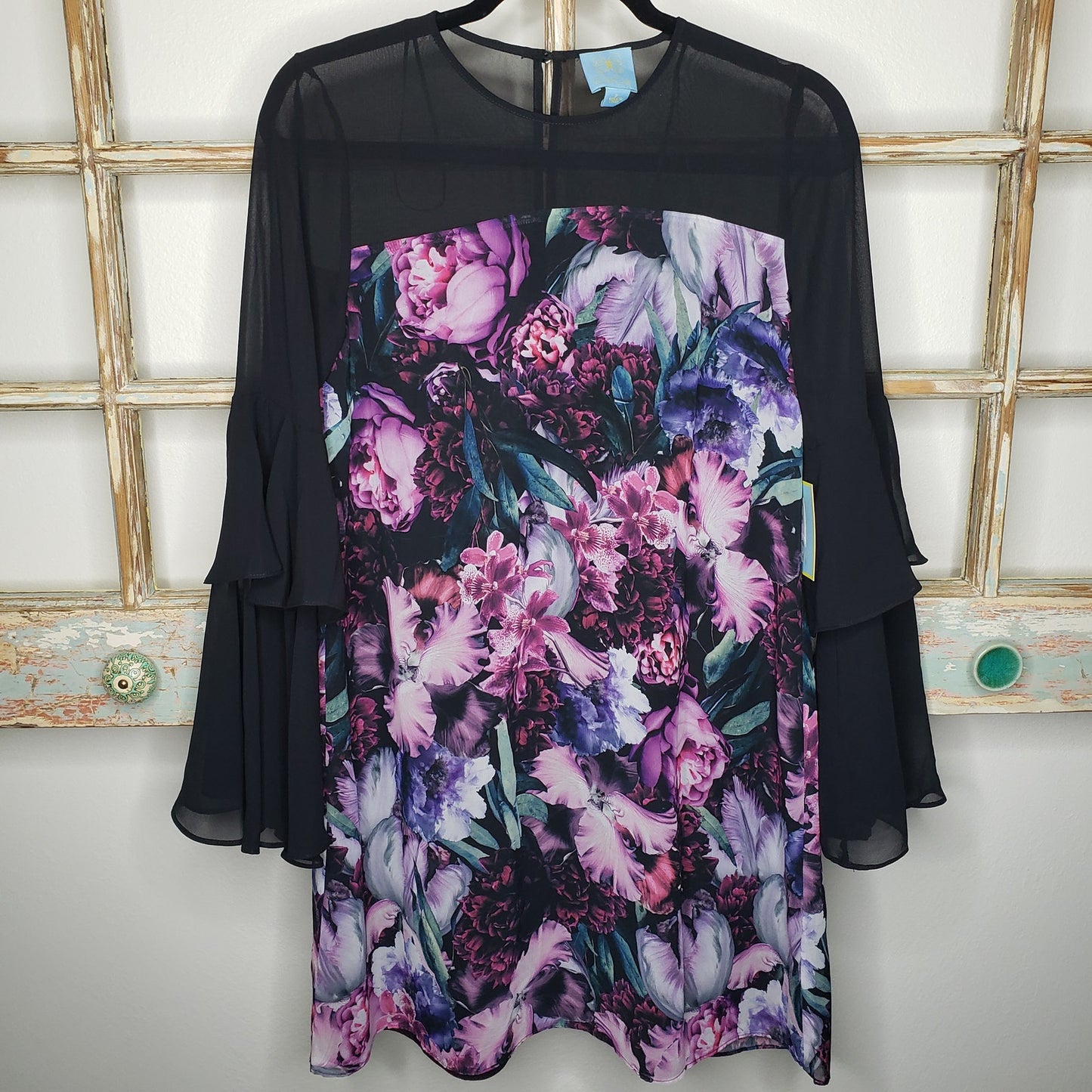 CECE by Cynthia Steffe Black Multi Bell Sleeve Floral Dress Ladies size 2 NWT