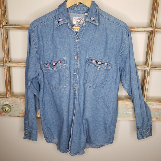 Vintage Andrews Blues Denim floral embroidered button down shirt ladies medium