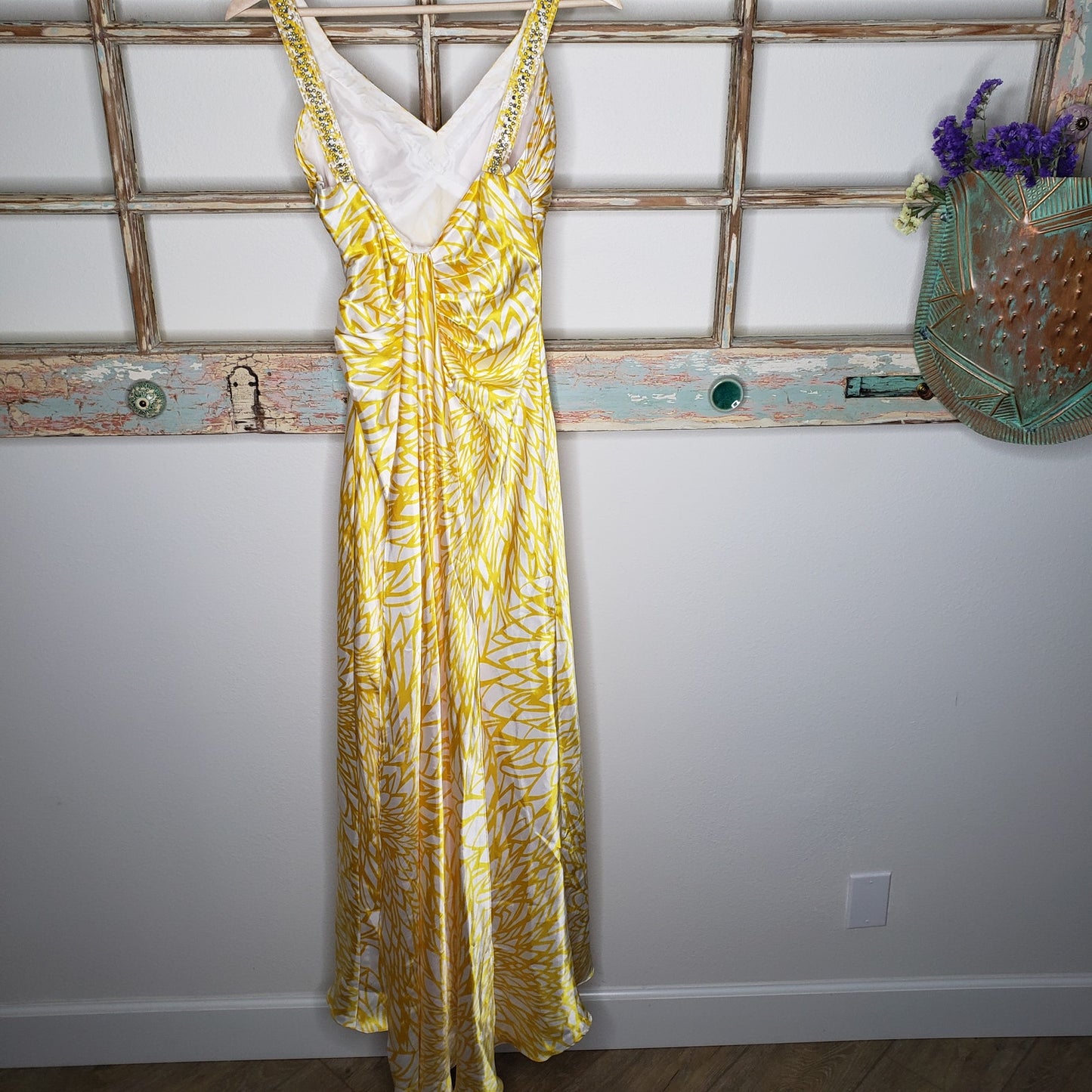 Morgan & C Yellow and White Dress with Crystal Neckline size 1/2
