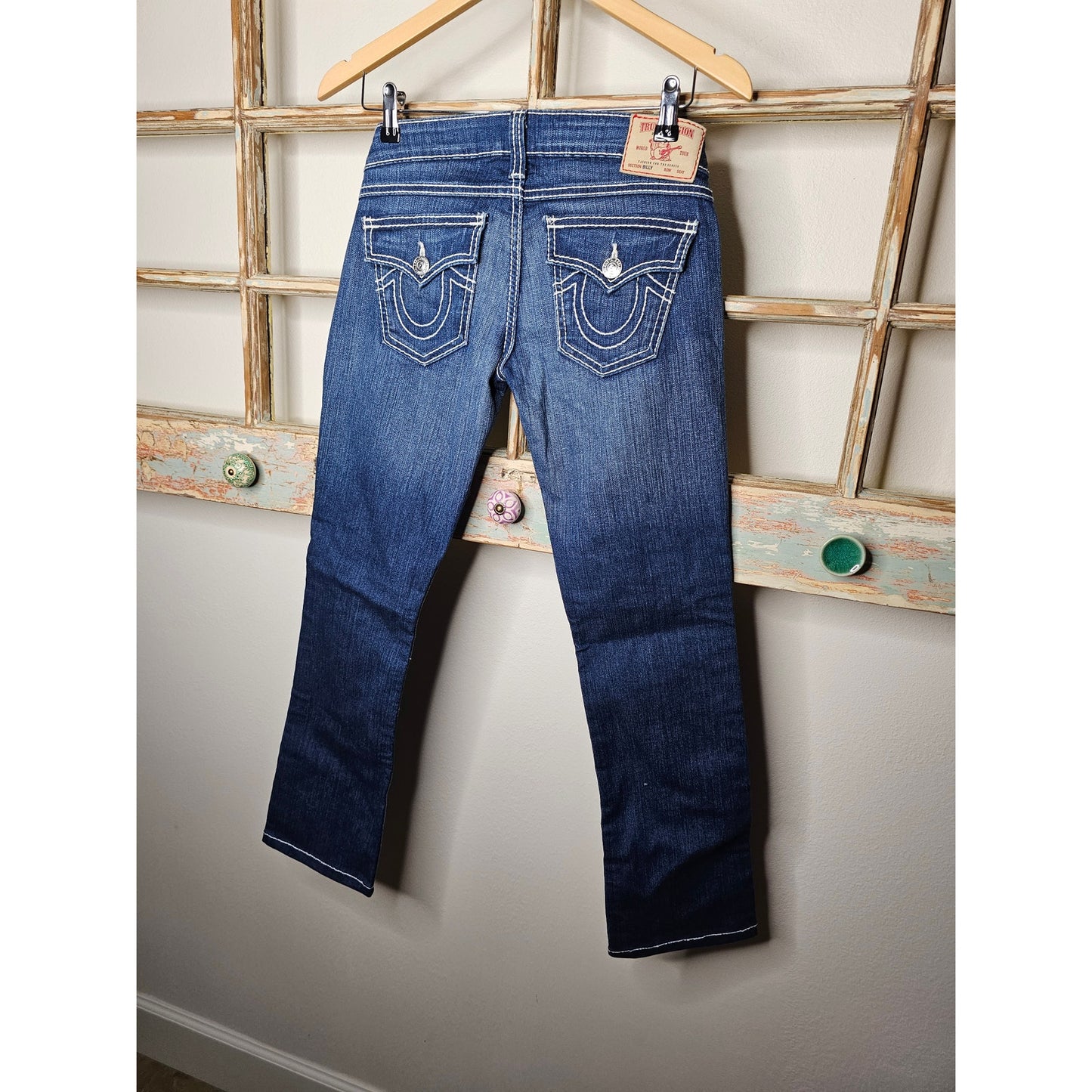 Low Rise True Religion Medium Wash Straight Leg Ladies 26 jeans.