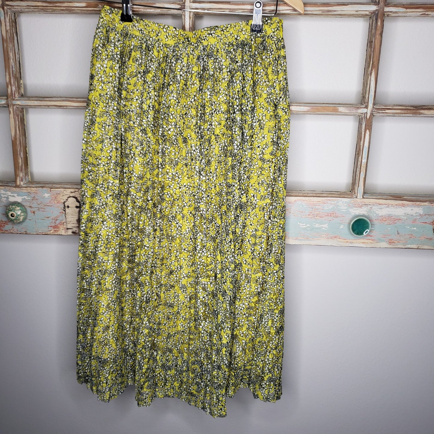 NWT Who What Wear Pleated lined Midi skirt yellow floral eyelet lace size 4