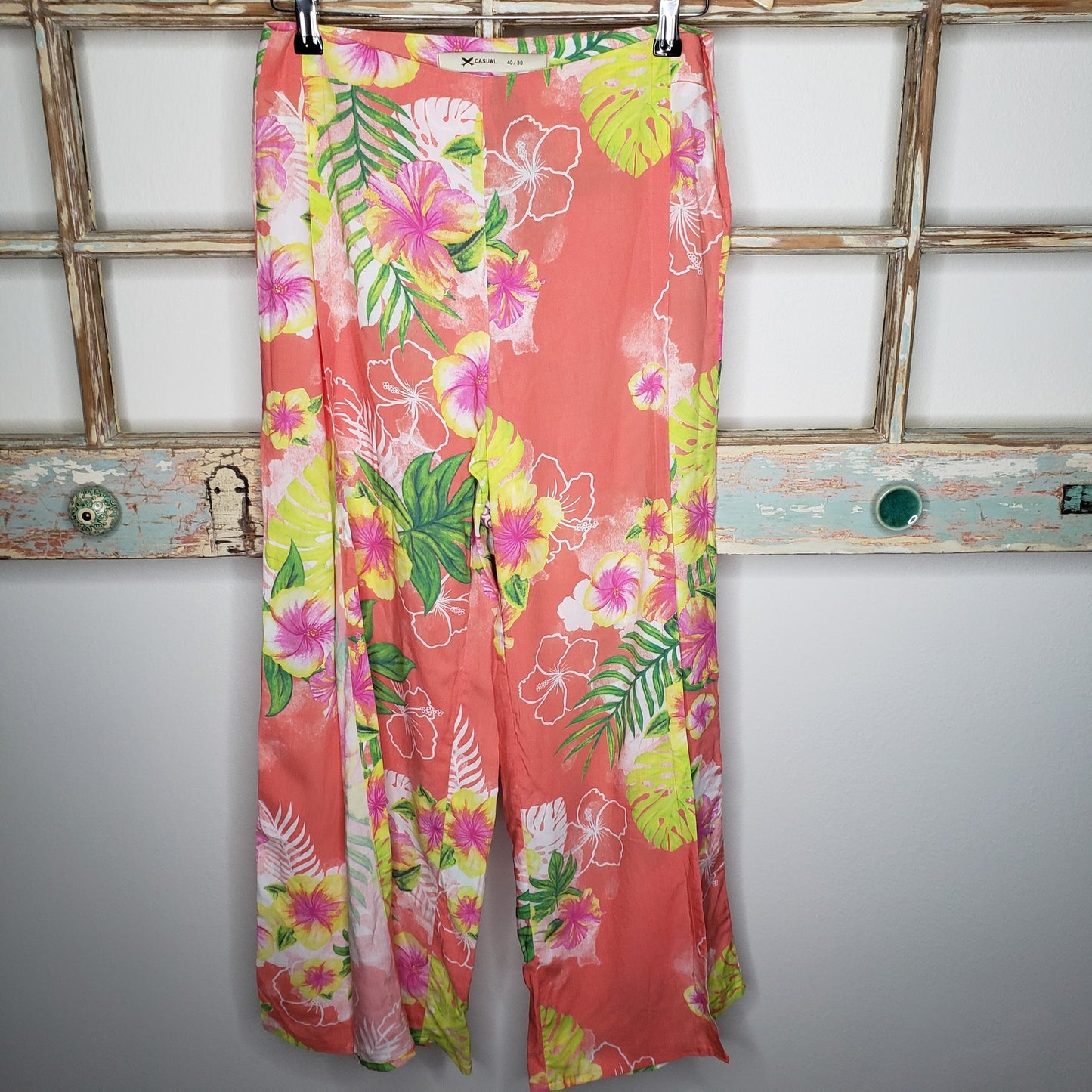 Casual Brazilian made Hawaiian wrap pants size 40 / US size 6