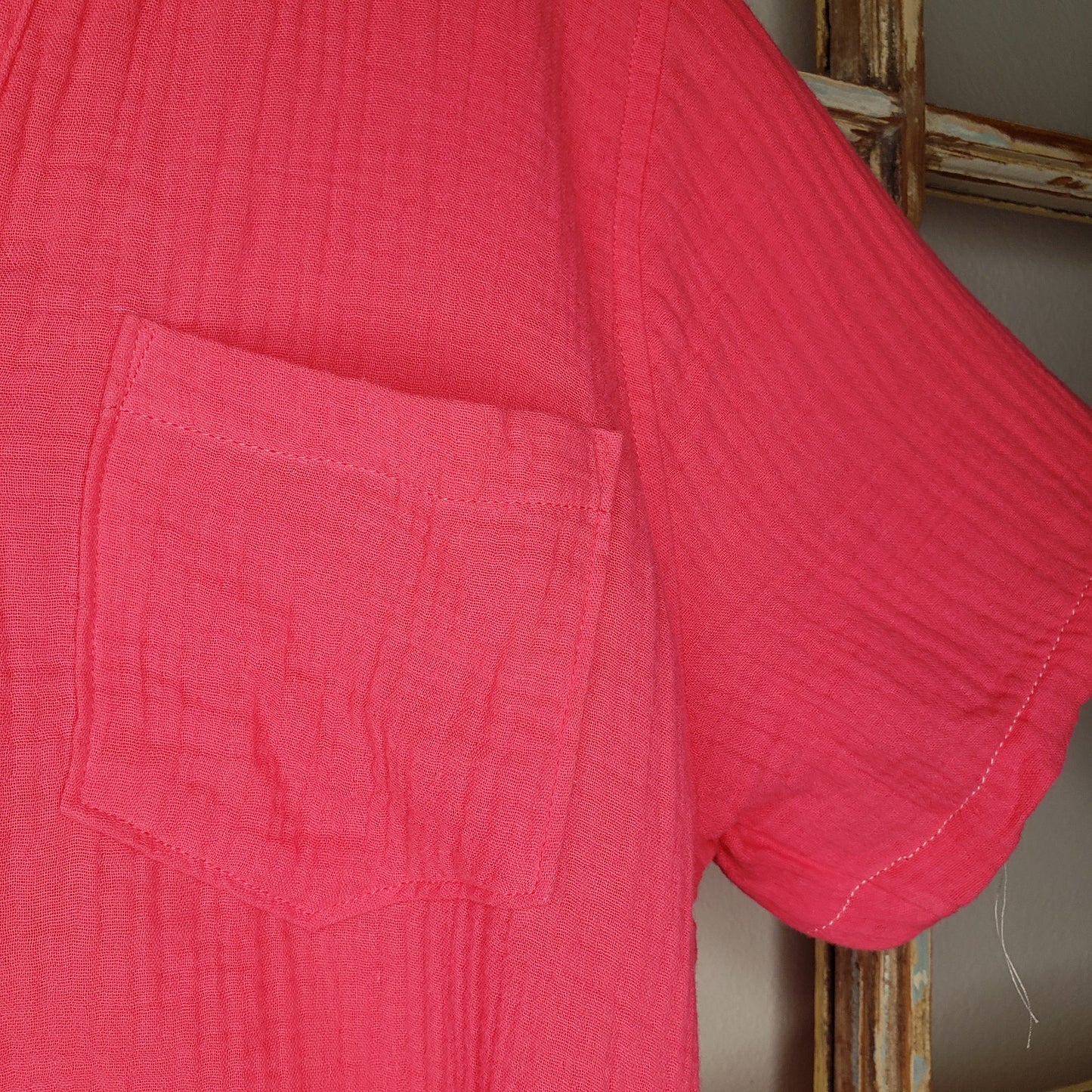 Mote NEW Hot Pink gauzy short sleeve lightweight top size large