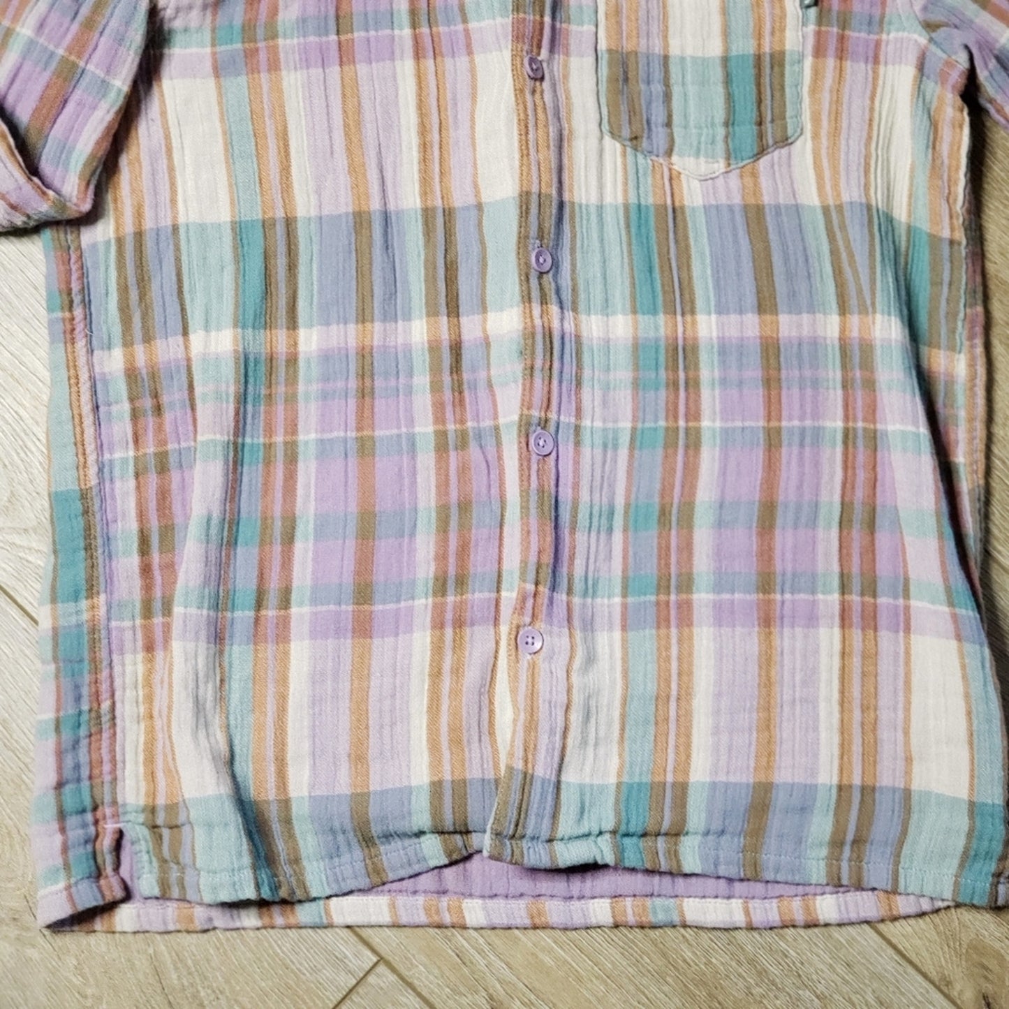 Urban Outfitters plaid button up Top oversized small
