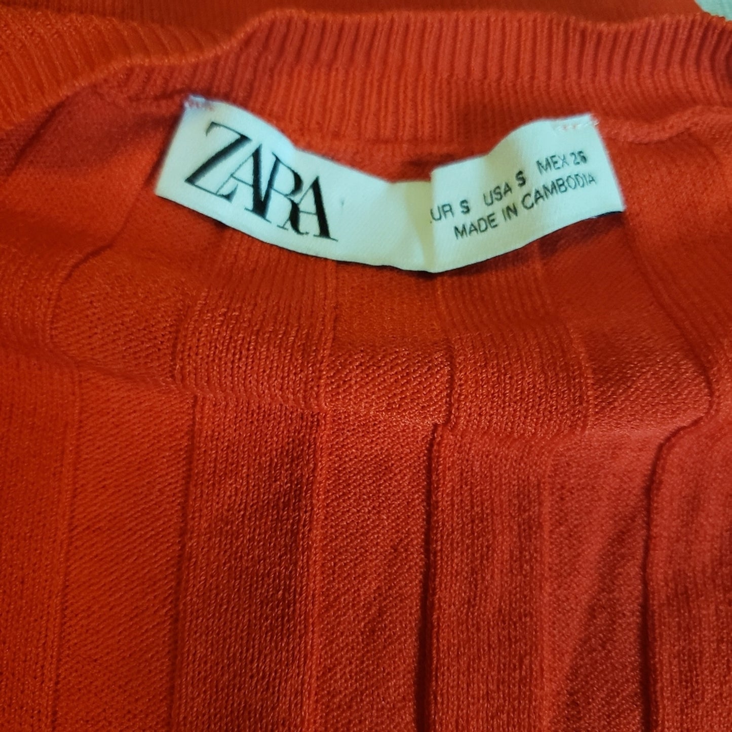 Zara large ribbed ladies size small vibrant red top with deep V-neck