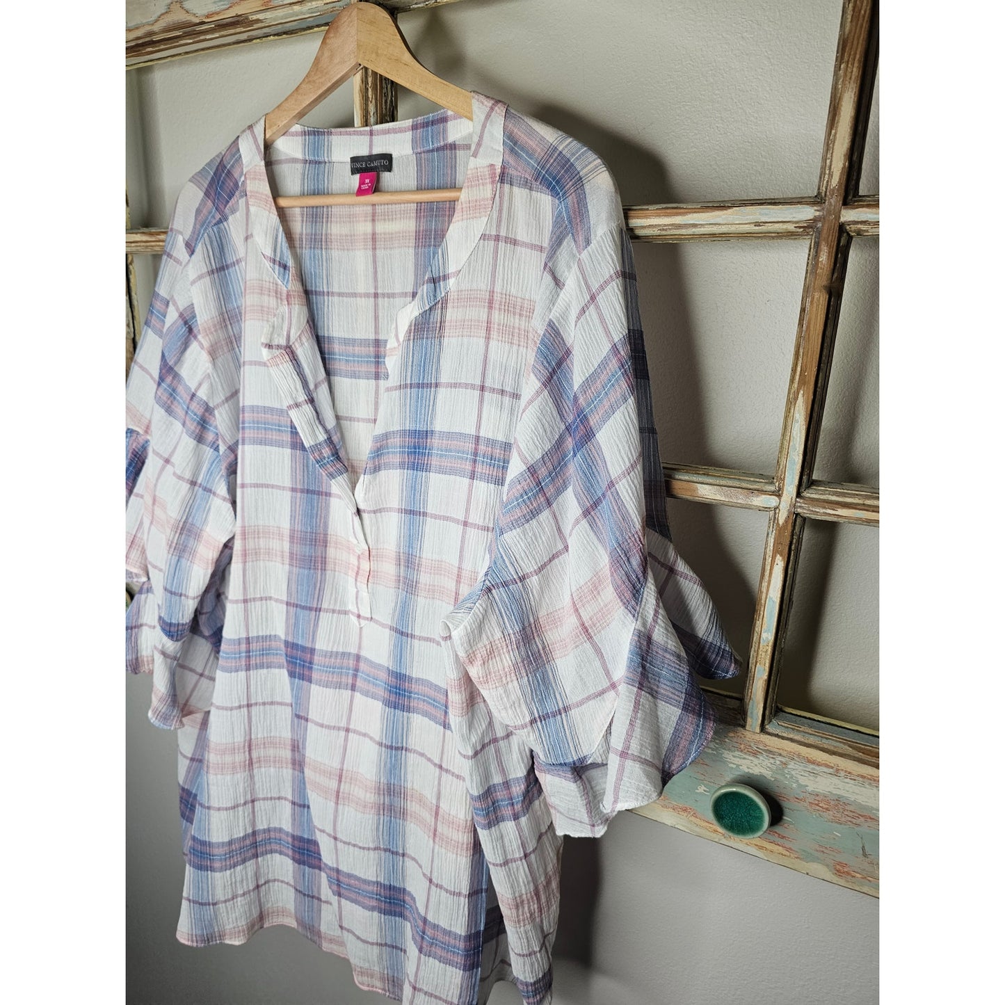 Vince Camuto Plaid ruffle sleeve and 1/2 button lightweight top size 3X