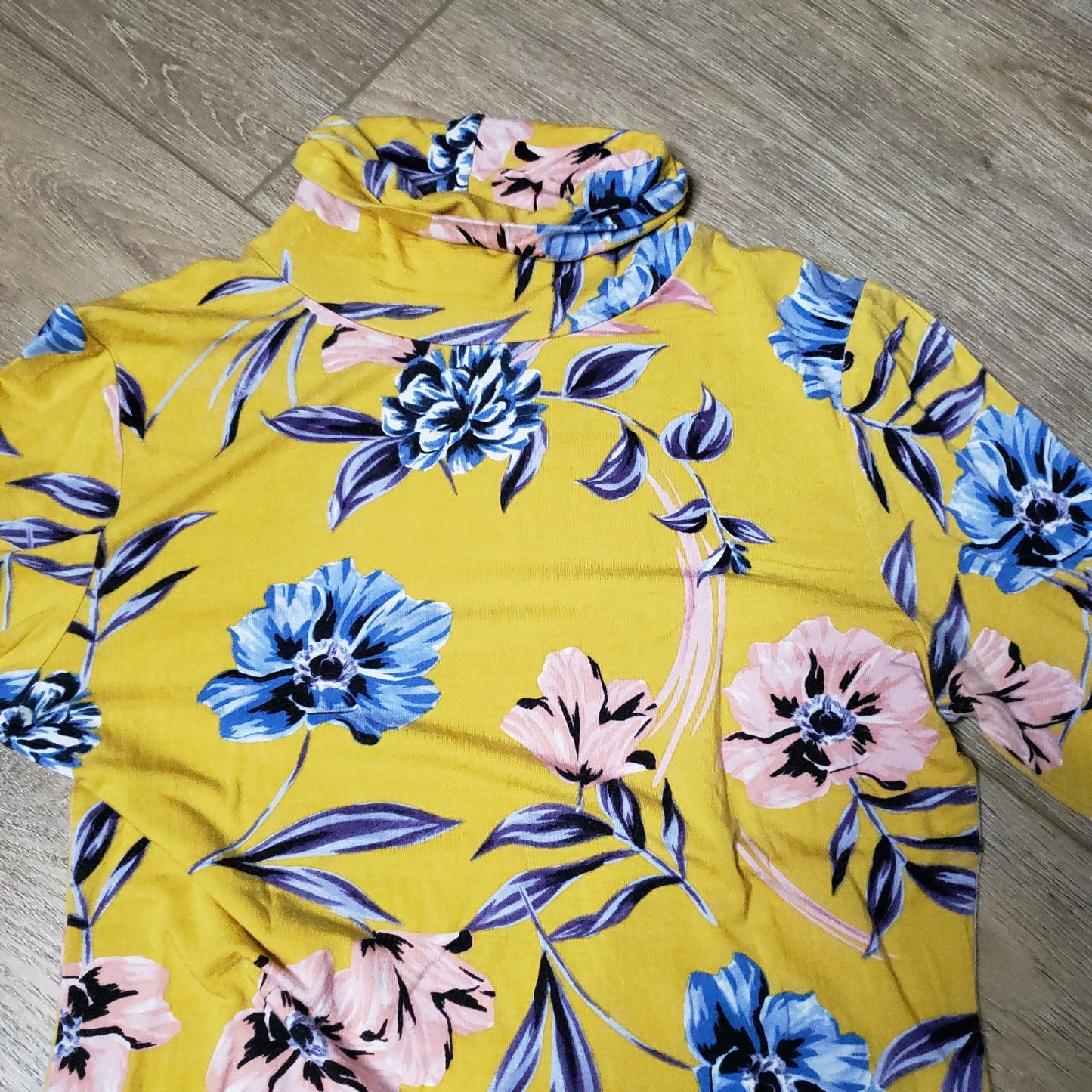 Yumi Kim Wildflower Marigold OMG Top ladies size XS